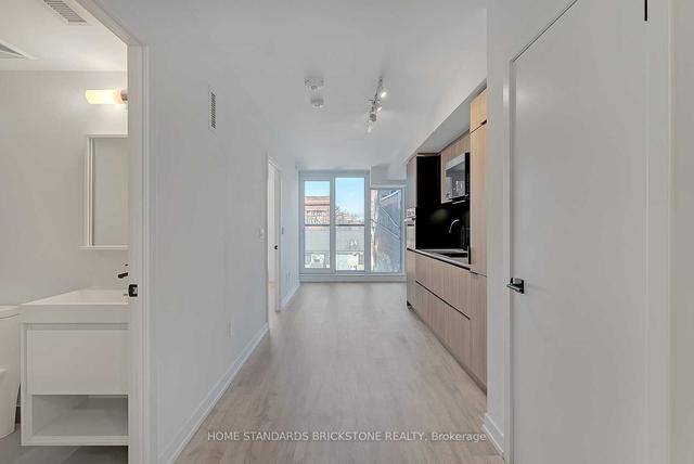 310 - 2 Augusta Ave, Condo with 1 bedrooms, 2 bathrooms and 0 parking in Toronto ON | Image 24