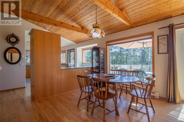 3731 Privateers Rd, House detached with 4 bedrooms, 2 bathrooms and 5 parking in Southern Gulf Islands BC | Image 10
