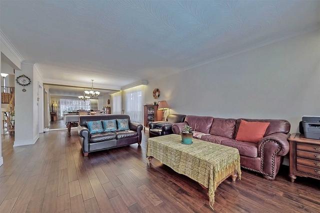 26 Denrock Dr, House detached with 4 bedrooms, 3 bathrooms and 6 parking in Toronto ON | Image 34