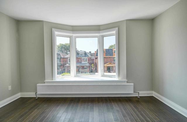 1064 College St, House semidetached with 4 bedrooms, 4 bathrooms and 0 parking in Toronto ON | Image 9
