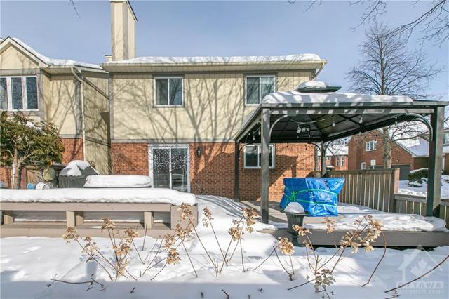 10 Buckingham Private, Townhouse with 3 bedrooms, 3 bathrooms and 2 parking in Ottawa ON | Image 27