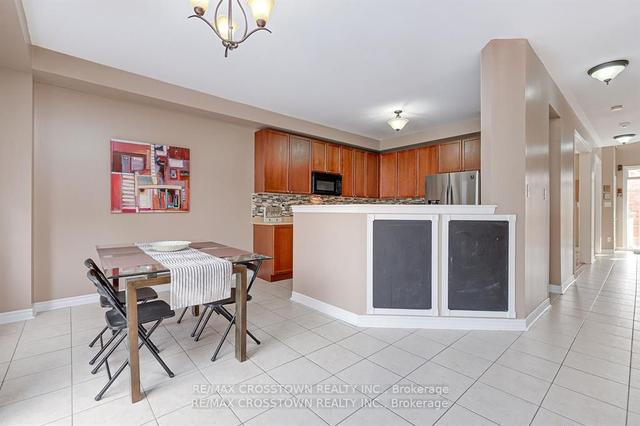 56 The Queensway, House detached with 4 bedrooms, 4 bathrooms and 4 parking in Barrie ON | Image 5