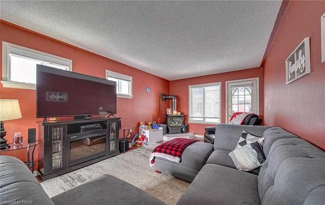 839 Armour Rd, House detached with 3 bedrooms, 2 bathrooms and 4 parking in Peterborough ON | Image 40