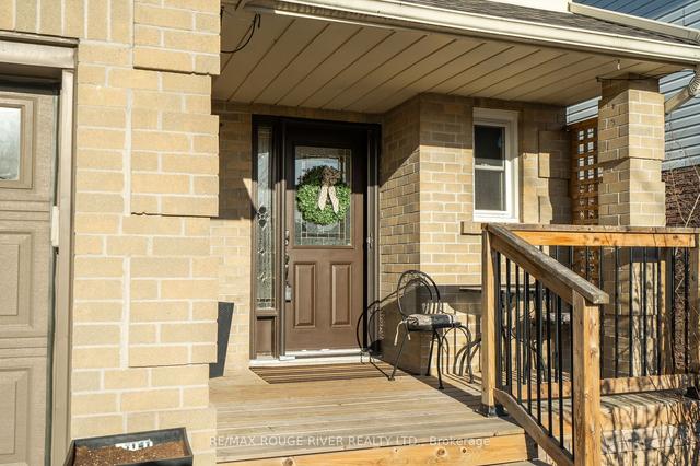 168 Overbank Dr, House detached with 3 bedrooms, 2 bathrooms and 5 parking in Oshawa ON | Image 12