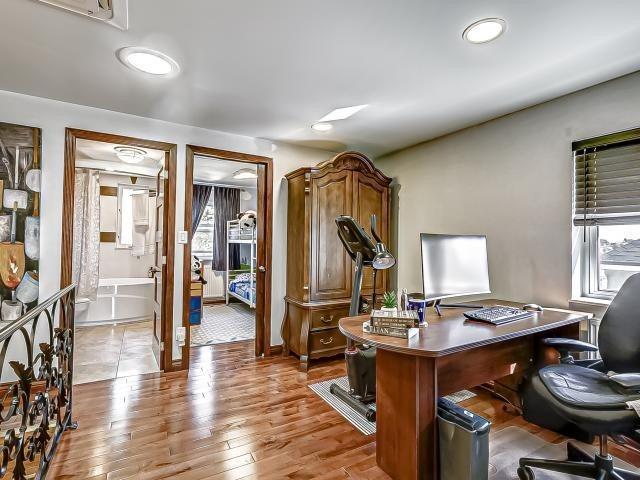 309 Gilbert Ave, House semidetached with 2 bedrooms, 3 bathrooms and 4 parking in Toronto ON | Image 31
