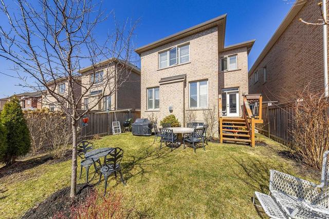 81 Riding Mountain Dr, House detached with 4 bedrooms, 3 bathrooms and 2 parking in Richmond Hill ON | Image 24