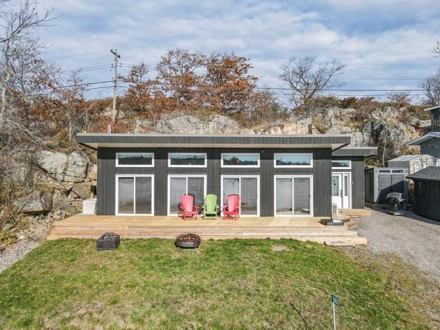 1083 Riverside Dr, House detached with 2 bedrooms, 1 bathrooms and 4 parking in Parry Sound, Unorganized, Centre Part ON | Image 24