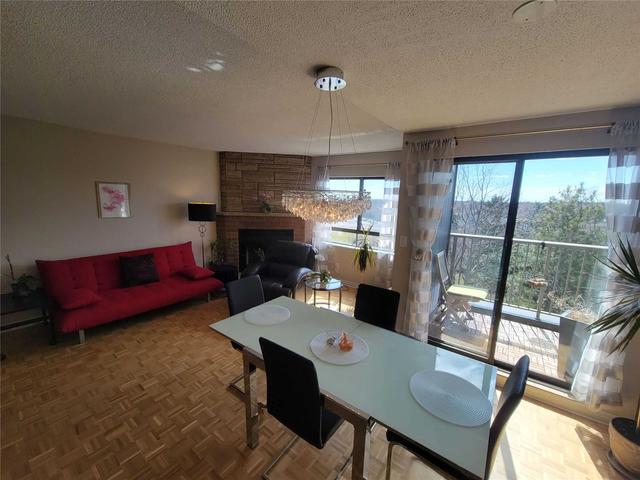 605 - 1000 Cedarglen Gate, Condo with 2 bedrooms, 2 bathrooms and 1 parking in Mississauga ON | Image 2