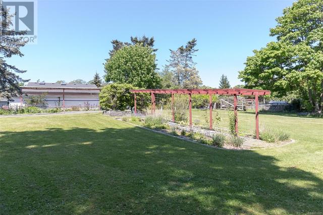 6787 Grant Rd W, House detached with 3 bedrooms, 2 bathrooms and 12 parking in Sooke BC | Image 42