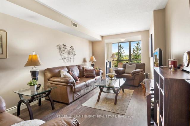 402 - 900 Wilson Rd N, Condo with 2 bedrooms, 2 bathrooms and 1 parking in Oshawa ON | Image 14