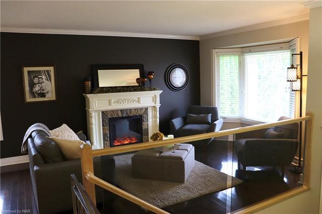 3197 Matthews Drive, House detached with 4 bedrooms, 3 bathrooms and 6 parking in Niagara Falls ON | Image 3