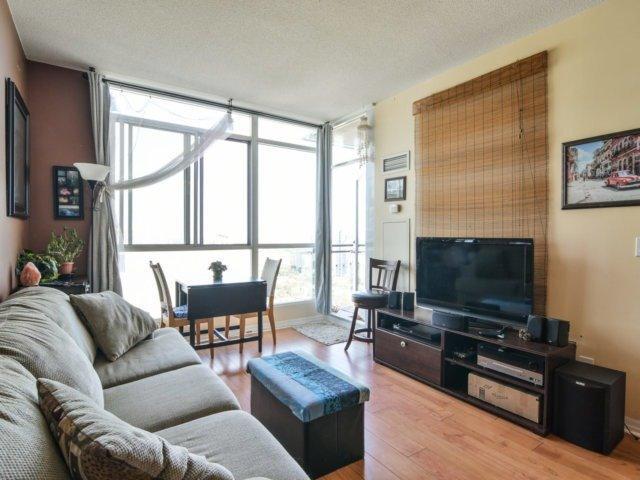 2906 - 225 Webb Dr, Condo with 1 bedrooms, 2 bathrooms and 1 parking in Mississauga ON | Image 5