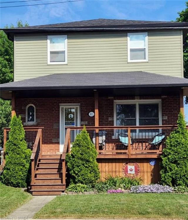 81 East 24th Street, House detached with 4 bedrooms, 2 bathrooms and 5 parking in Hamilton ON | Image 1