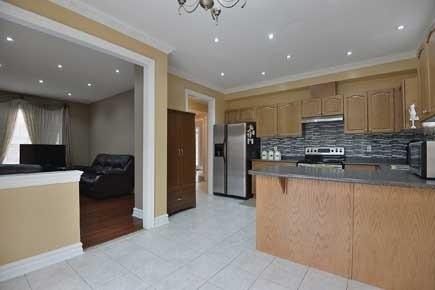22 Goldnugget Rd, House detached with 4 bedrooms, 3 bathrooms and 4 parking in Brampton ON | Image 10