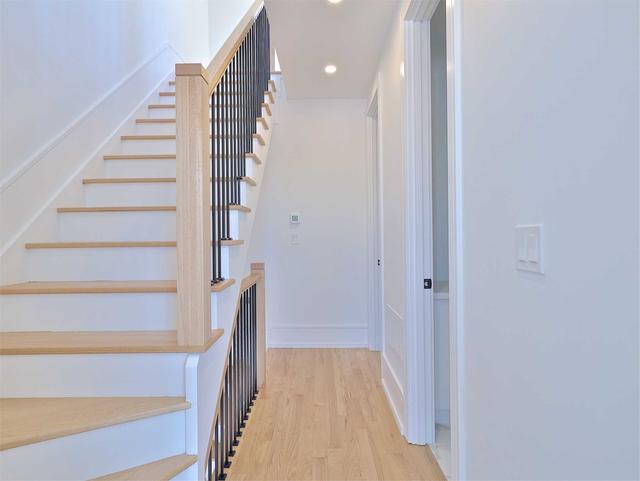 143 D'arcy St, House attached with 3 bedrooms, 2 bathrooms and 2 parking in Toronto ON | Image 10
