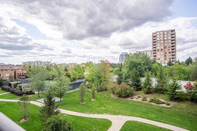 412 - 330 Red Maple Rd, Condo with 2 bedrooms, 1 bathrooms and 1 parking in Richmond Hill ON | Image 7
