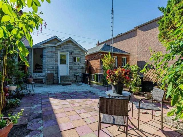 101 Byng Ave, House detached with 2 bedrooms, 2 bathrooms and 1 parking in Toronto ON | Image 9