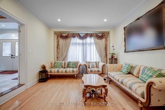 31 Noble St, House detached with 4 bedrooms, 7 bathrooms and 15 parking in Markham ON | Image 34