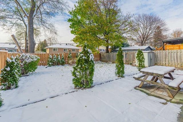 12 Midpines Rd, House detached with 3 bedrooms, 4 bathrooms and 7 parking in Toronto ON | Image 28