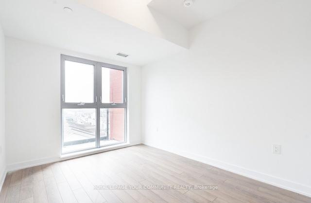 706 - 2433 Dufferin St W, Condo with 3 bedrooms, 2 bathrooms and 1 parking in Toronto ON | Image 10