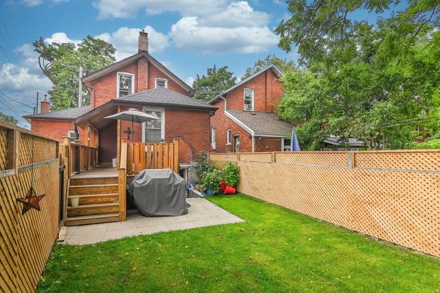 94 Foster Ave, House detached with 3 bedrooms, 2 bathrooms and 5 parking in Guelph ON | Image 7