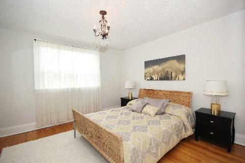 351 Lauder Ave, House detached with 3 bedrooms, 2 bathrooms and 1 parking in Toronto ON | Image 11