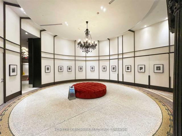 1704 - 197 Yonge St, Condo with 1 bedrooms, 1 bathrooms and 1 parking in Toronto ON | Image 6
