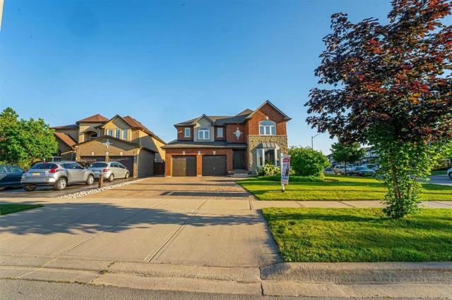 288 Gatestone Dr, House detached with 4 bedrooms, 4 bathrooms and 6 parking in Hamilton ON | Image 1