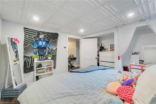 Plenty of space here - a teenagers dream come true. | Image 28