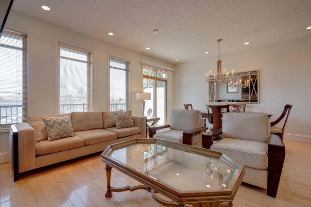 2519 21 Street Sw, Home with 3 bedrooms, 3 bathrooms and 2 parking in Calgary AB | Image 5