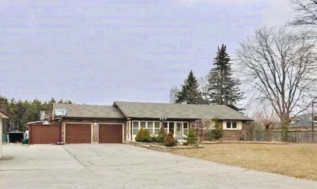 690 Taunton Rd W, House detached with 3 bedrooms, 2 bathrooms and 12 parking in Oshawa ON | Image 1
