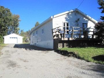 52 West St, House detached with 2 bedrooms, 1 bathrooms and 4 parking in Blind River ON | Image 1