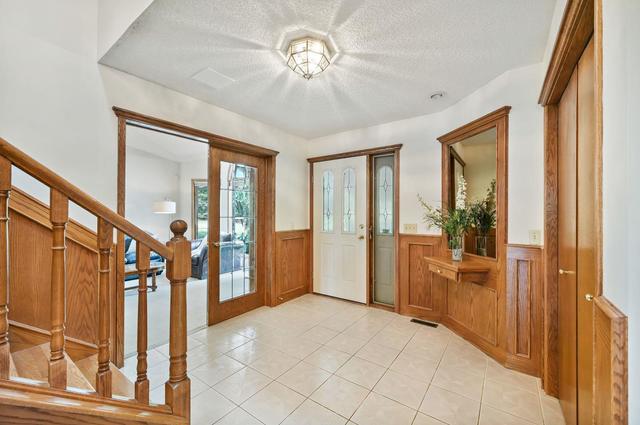 236 Evergreen Court Sw, House detached with 5 bedrooms, 3 bathrooms and 5 parking in Calgary AB | Image 13