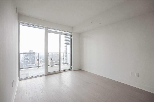 lph07 - 955 Bay St, Condo with 3 bedrooms, 2 bathrooms and 1 parking in Toronto ON | Image 5