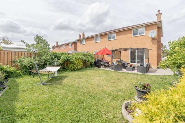 4135 Dunmow Cres, House semidetached with 3 bedrooms, 3 bathrooms and 4 parking in Mississauga ON | Image 31
