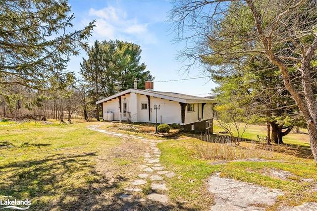 992 Highway 141, House detached with 4 bedrooms, 1 bathrooms and 10 parking in Seguin ON | Image 22