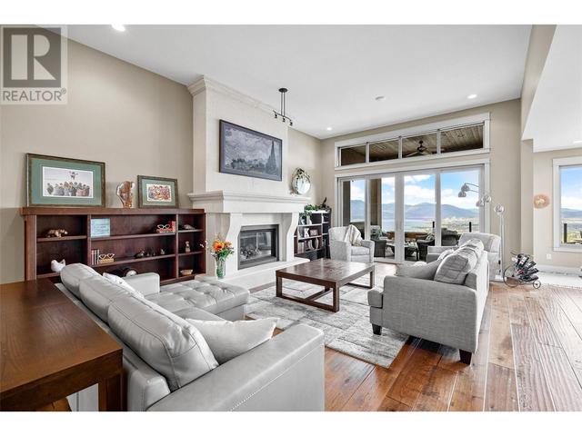 900 Lamont Lane, House detached with 5 bedrooms, 2 bathrooms and 3 parking in Kelowna BC | Image 10
