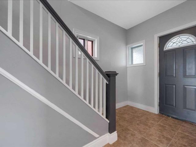 482 Lauder Ave, House detached with 3 bedrooms, 2 bathrooms and 3 parking in Toronto ON | Image 15