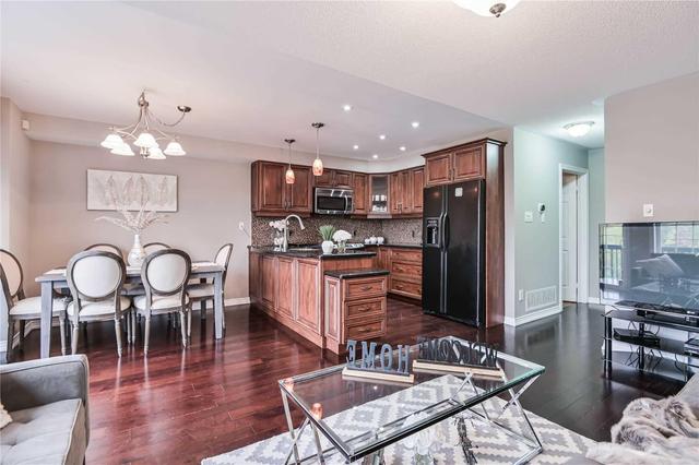 65 Root Cres, House attached with 3 bedrooms, 4 bathrooms and 1 parking in Ajax ON | Image 6