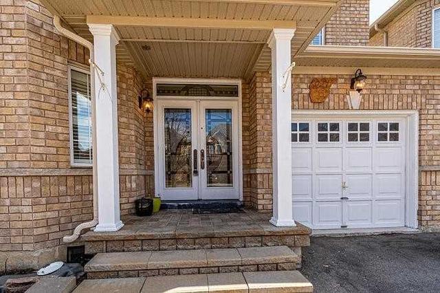 234 Bussel Cres, House detached with 4 bedrooms, 4 bathrooms and 4 parking in Milton ON | Image 23