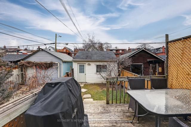 721 Shaw St, House semidetached with 7 bedrooms, 3 bathrooms and 1 parking in Toronto ON | Image 7