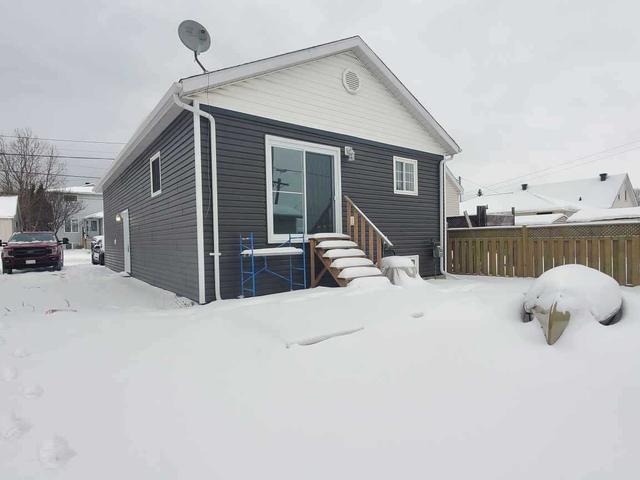 7 Fern Ave, House detached with 3 bedrooms, 1 bathrooms and 4 parking in Timmins ON | Image 16