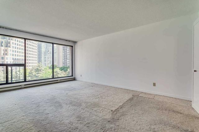 1013 - 55 Harbour Sq, Condo with 3 bedrooms, 2 bathrooms and 1 parking in Toronto ON | Image 15