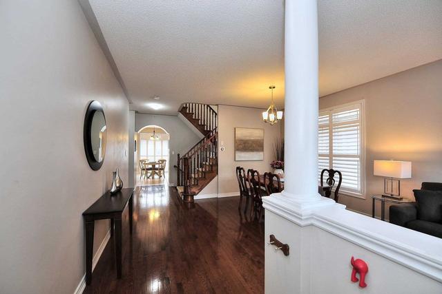 7 Hendel Dr, House detached with 4 bedrooms, 4 bathrooms and 6 parking in Vaughan ON | Image 34