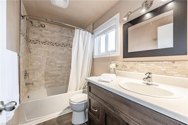 101a Northlake Drive, House semidetached with 3 bedrooms, 2 bathrooms and 3 parking in Waterloo ON | Image 21