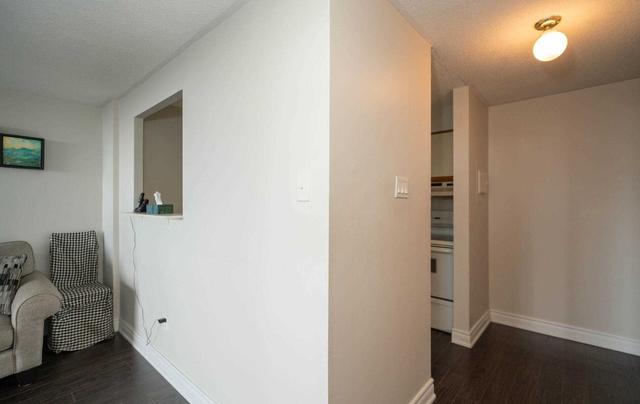 1312 - 10 Tapscott Rd, Condo with 1 bedrooms, 1 bathrooms and 1 parking in Toronto ON | Image 10