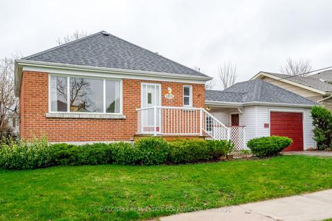 1115 Hilltop St, House detached with 2 bedrooms, 2 bathrooms and 3 parking in Peterborough ON | Card Image