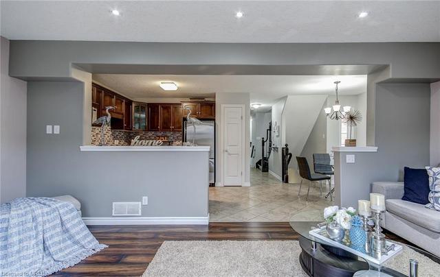 73 Washburn Drive, House attached with 4 bedrooms, 2 bathrooms and 2 parking in Guelph ON | Image 18