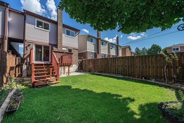 28 Muirlands Dr, House attached with 3 bedrooms, 3 bathrooms and 3 parking in Toronto ON | Image 17