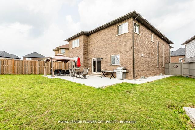 118 Keystone Cres, House detached with 4 bedrooms, 3 bathrooms and 6 parking in Hamilton ON | Image 28